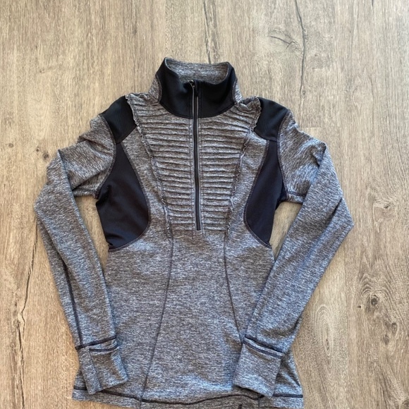 LULULEMON Run Your Heart Out Pullover 1/2 Zip Size 8 Heathered Black - Picture 16 of 16